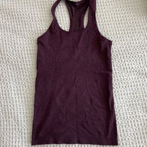 Lululemon size 2 tank